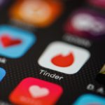 6 Red Flags To Watch Out For When Using Dating Apps