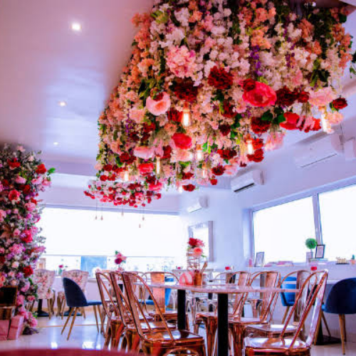 4 Lagos Restaurants People Seemingly Only Visit To Take Pictures In