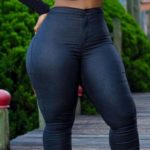 10 Struggles People With Thick Thighs Can Relate To