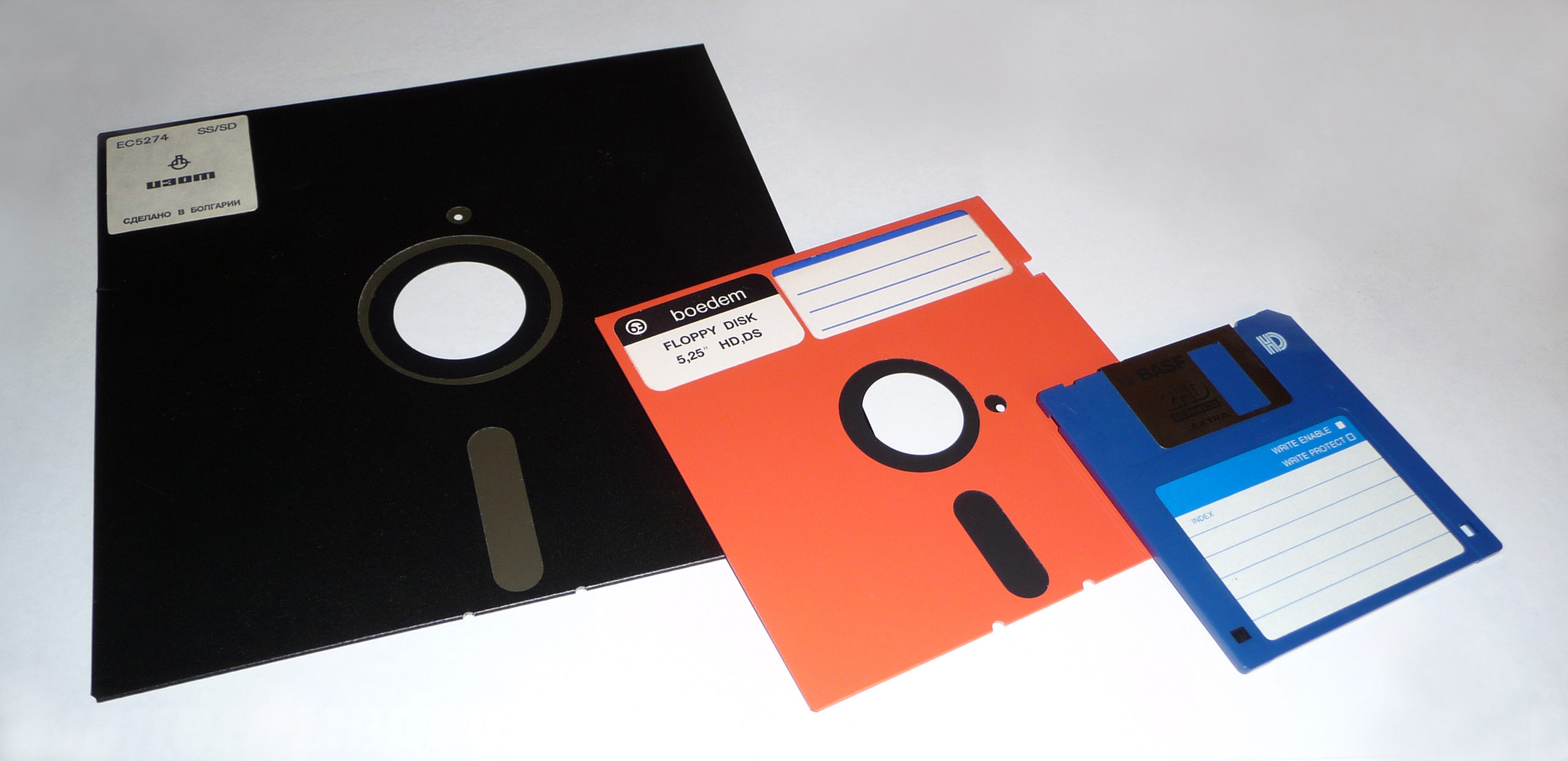 Floppy disk 2009 G1 scaled