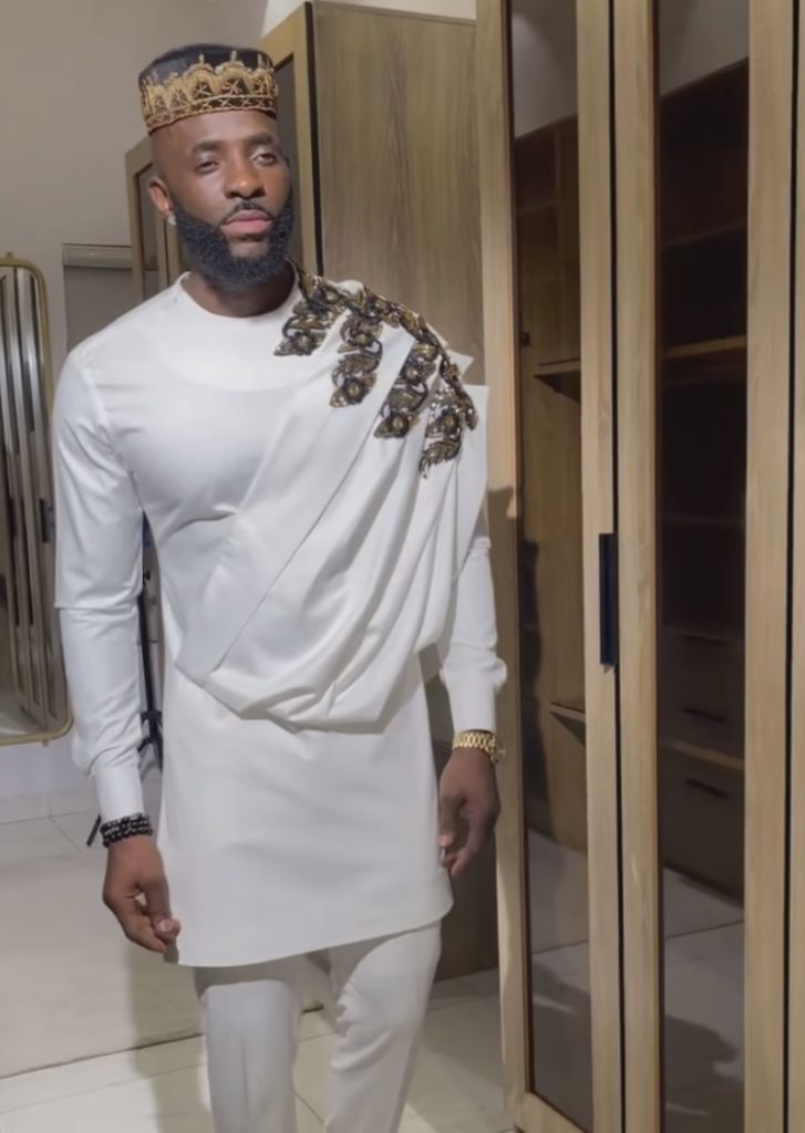 Man Wearing Royal White Drape Senator with Beaded Chest Epaulets & Crown Senator Design