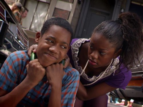 20 Struggles Every Nigerian Teenager In A Relationship Has Experienced